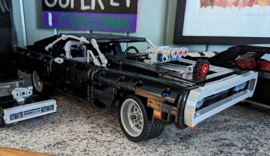 42111 Doms Charger